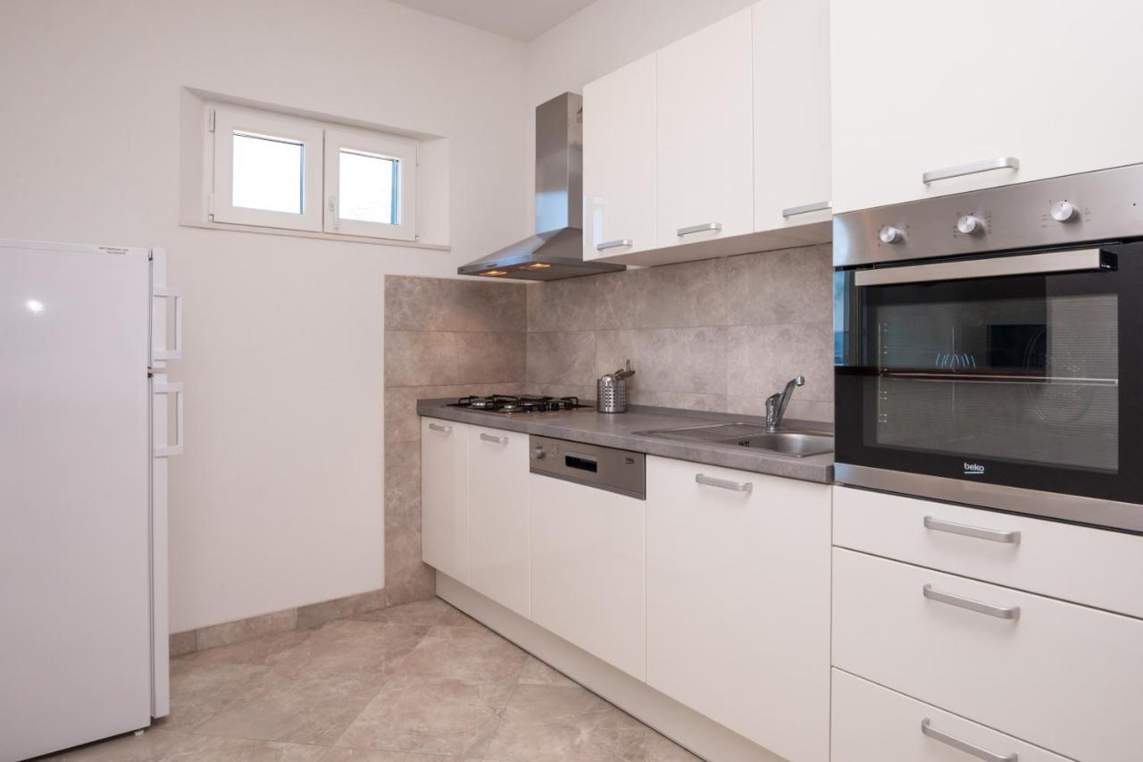 Sunrise Apartments Bol Bagian luar foto